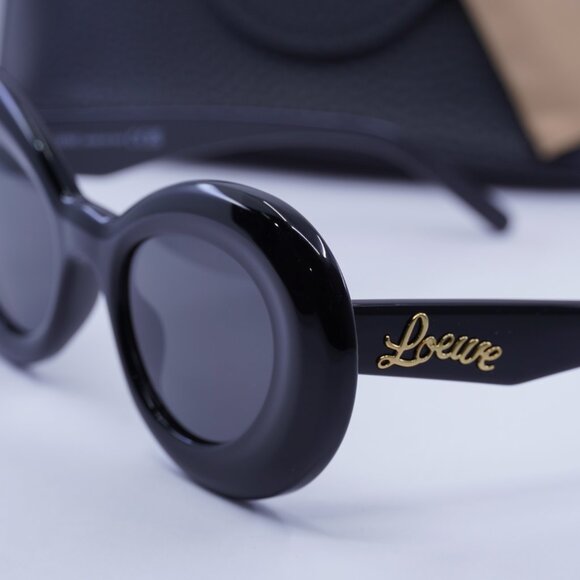 Loewe LW40112I 01A Butterfly Sunglasses – Shiny Black\\Grey main image 5